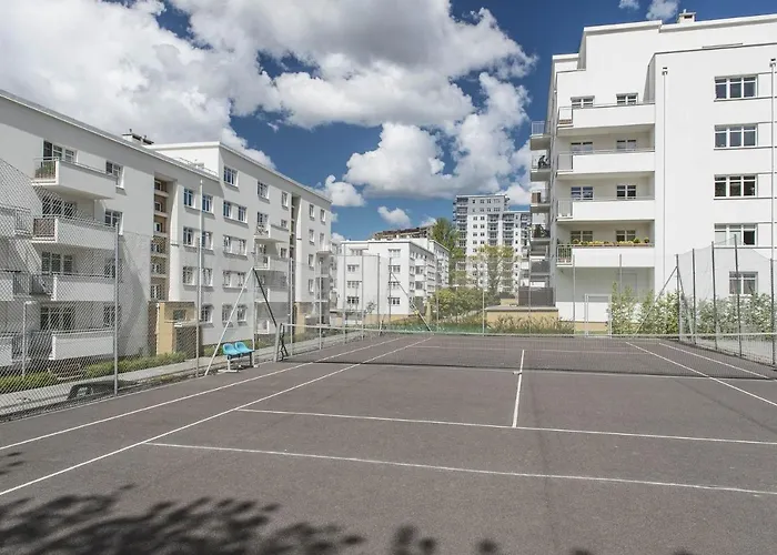 Modern Box アパート *